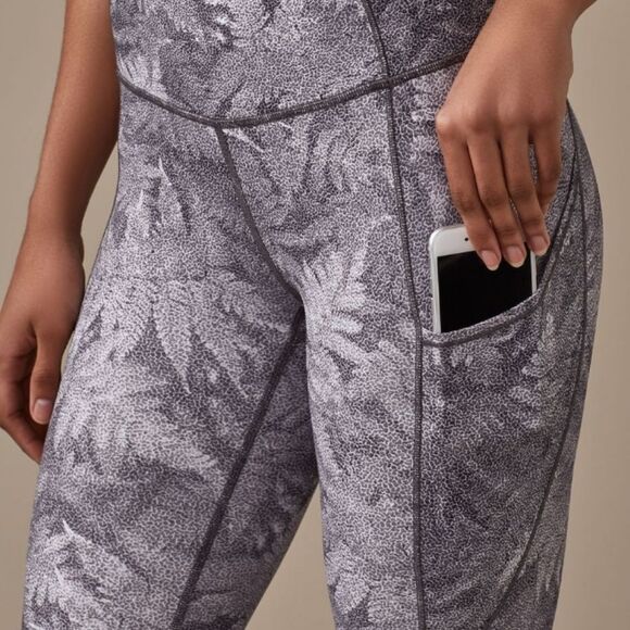 Lululemon Fast & Free Crop 19" Kindred Spirit Alpine White Multi Tight Size 8 - Picture 15 of 15